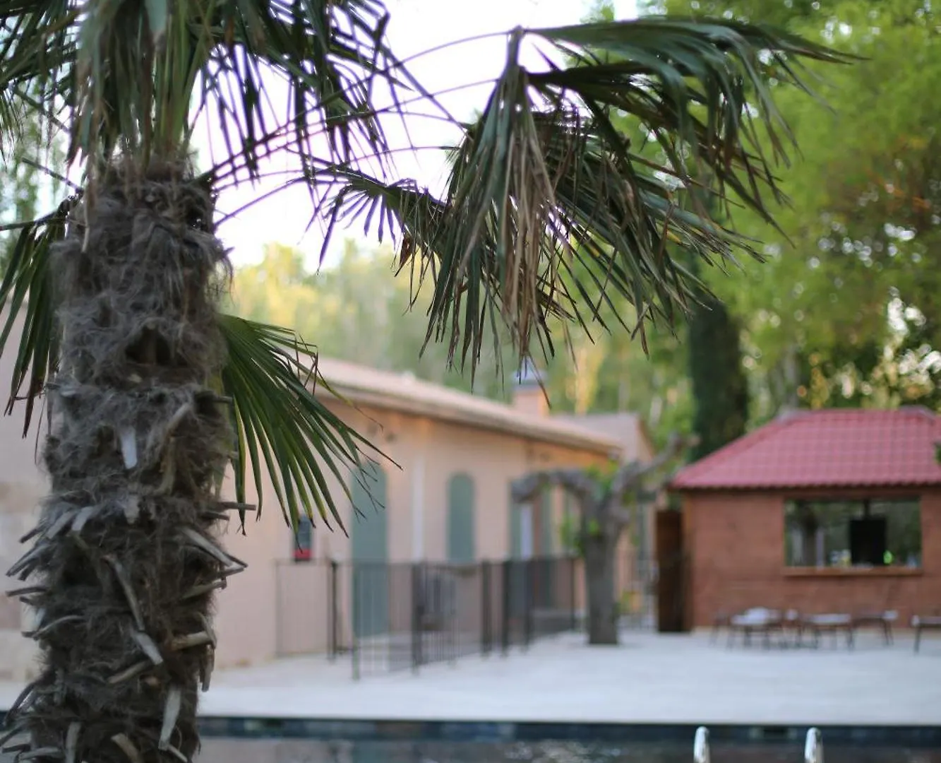 Lodges & Nature - 71 Avignon Camping